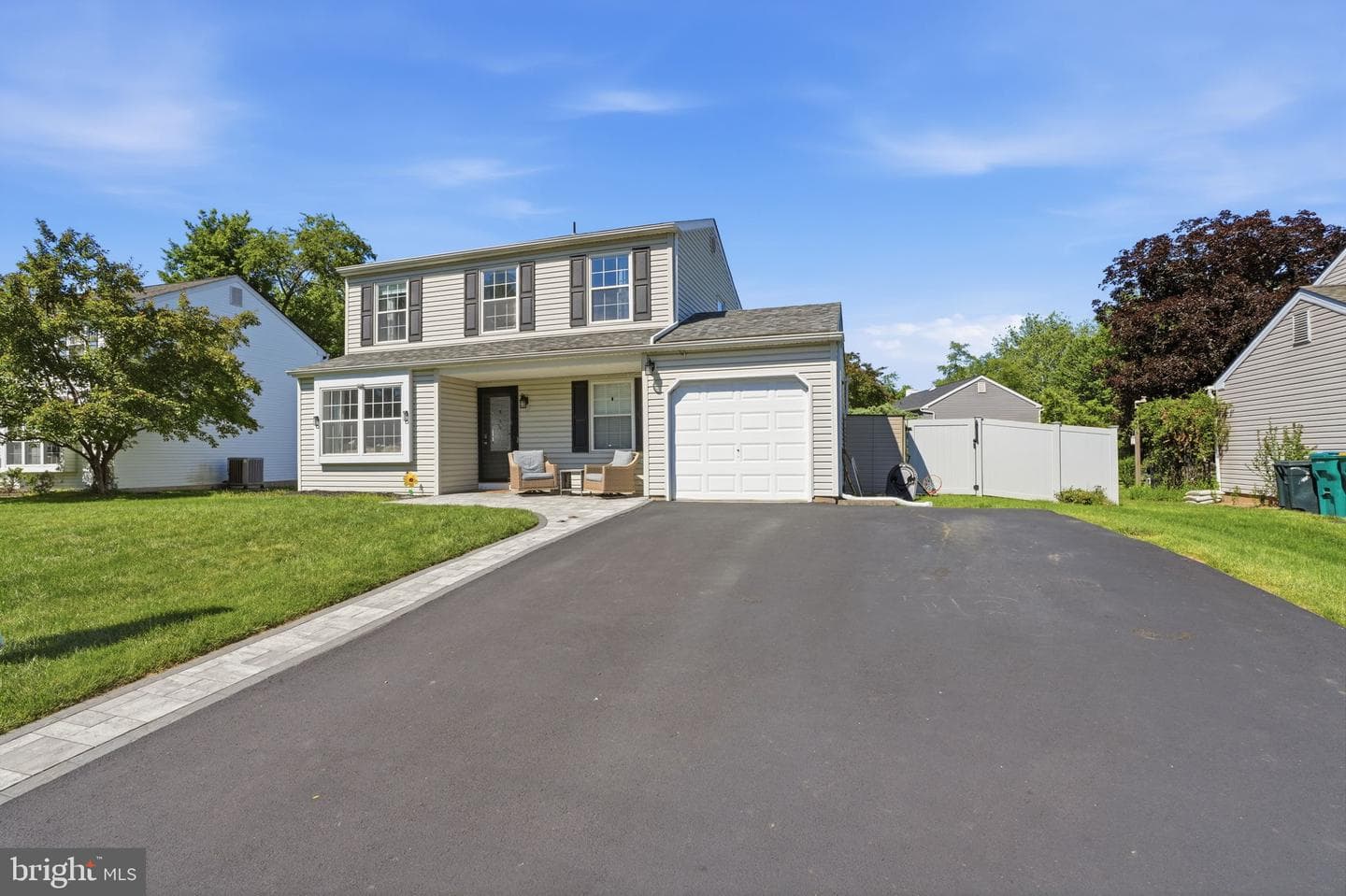 381 Alberts Way photo 4