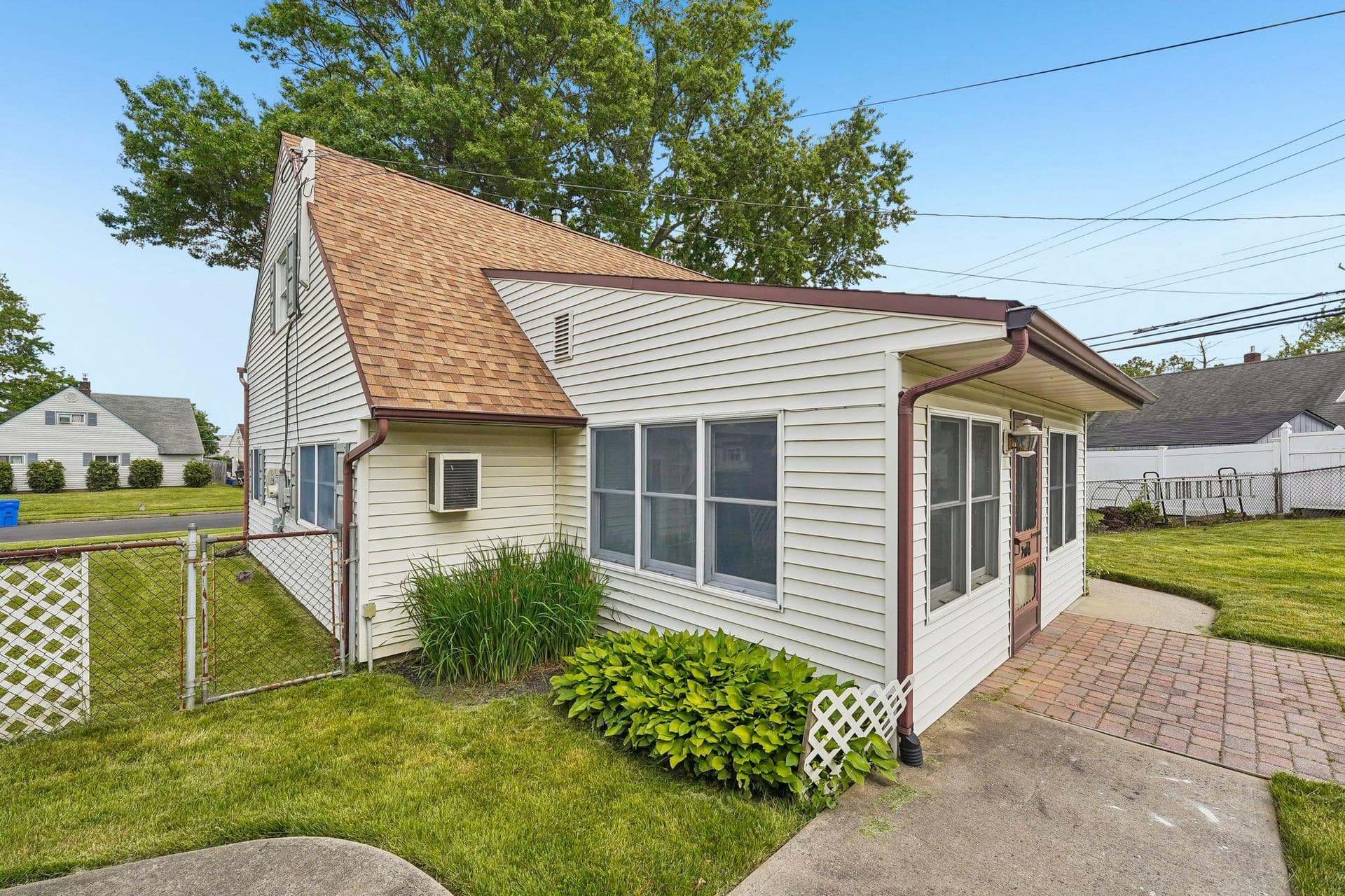 9 Rustleaf Lane photo 3