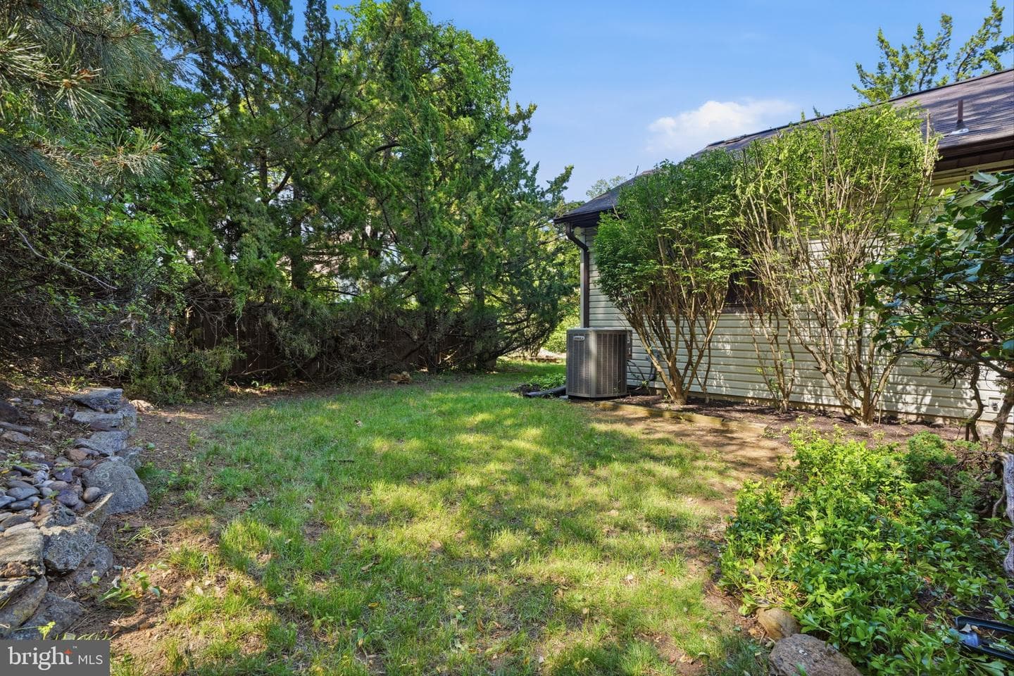718 Bridgeview Road photo 39