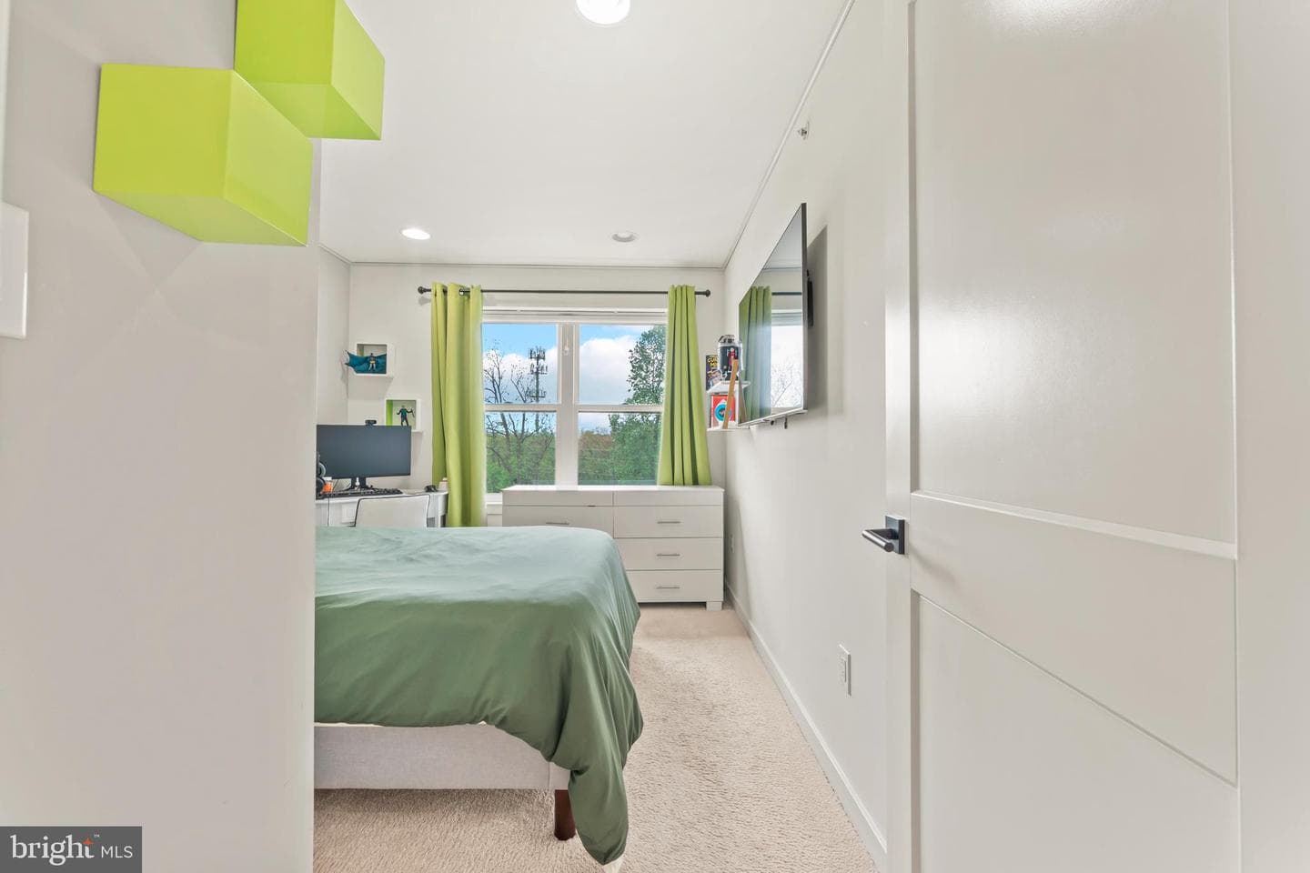 8 Sienna Place photo 32