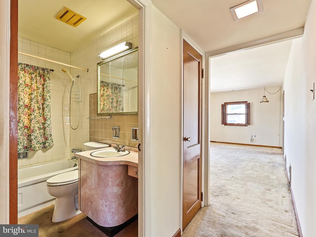 209 Austin Drive photo 27