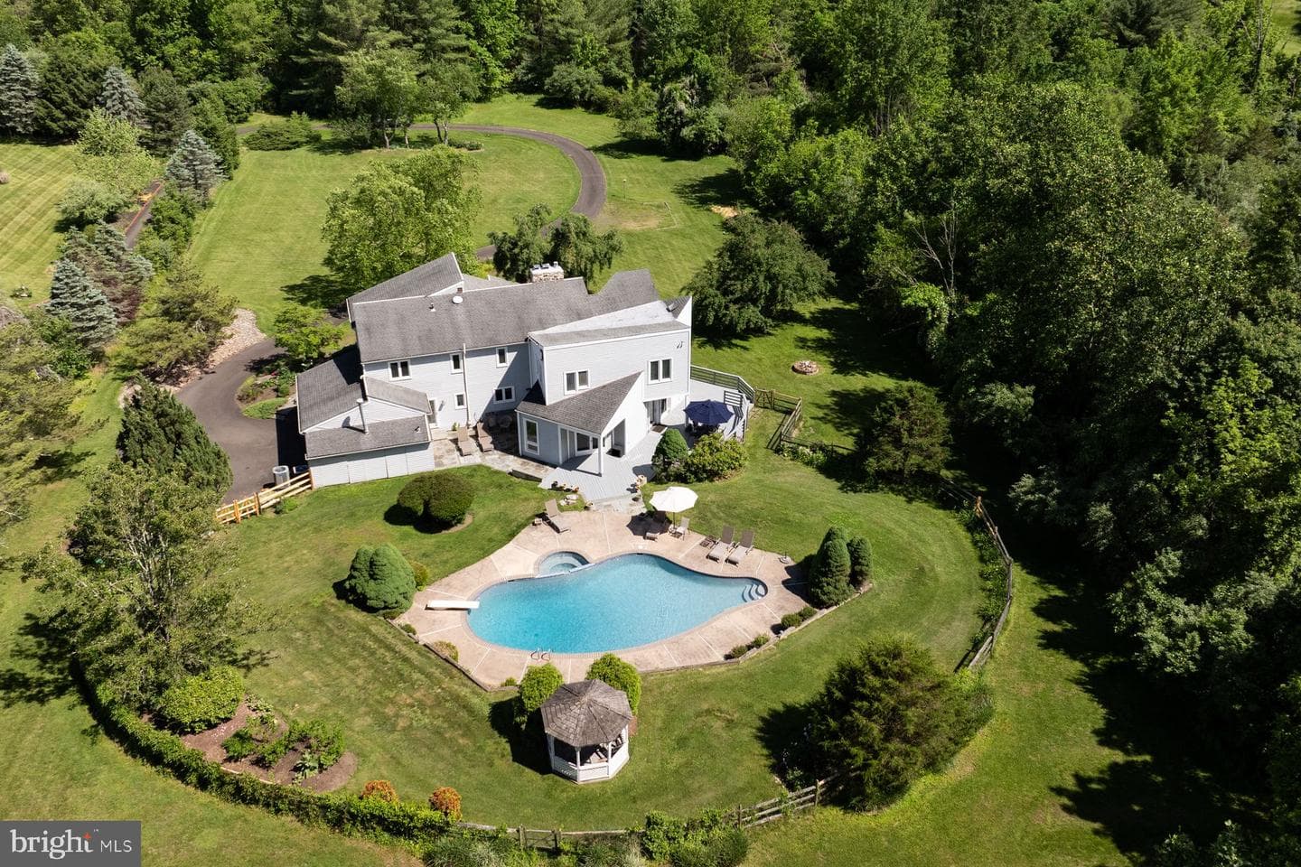 5728 Carversville Road photo 2