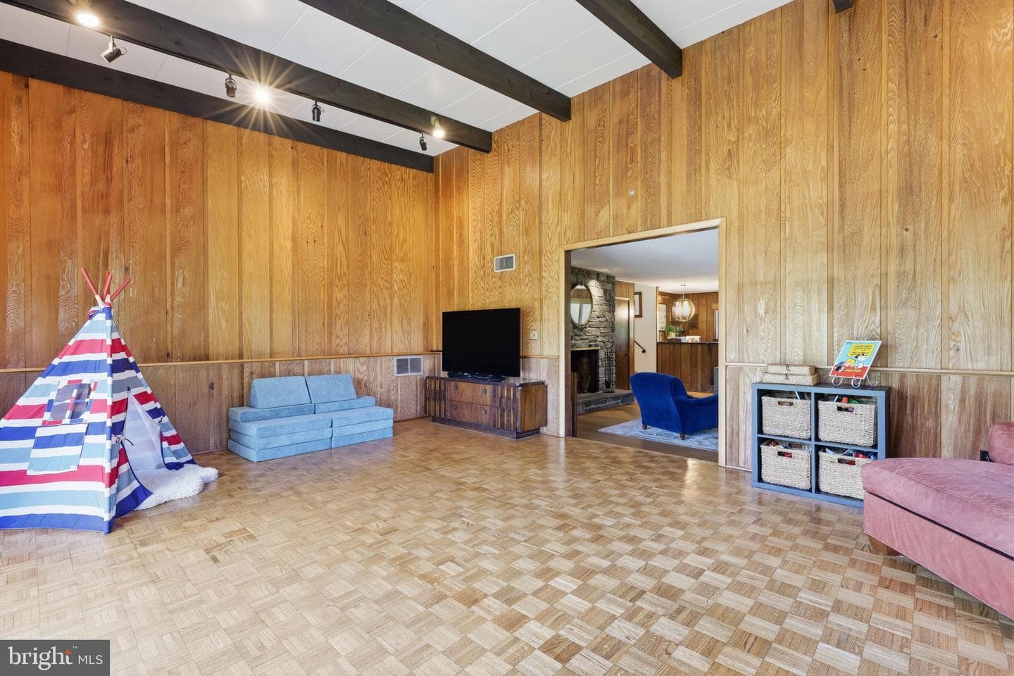 33 Woodhill Road photo 41