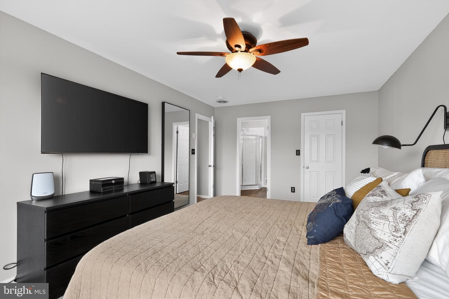 536 Whitford Circle photo 24