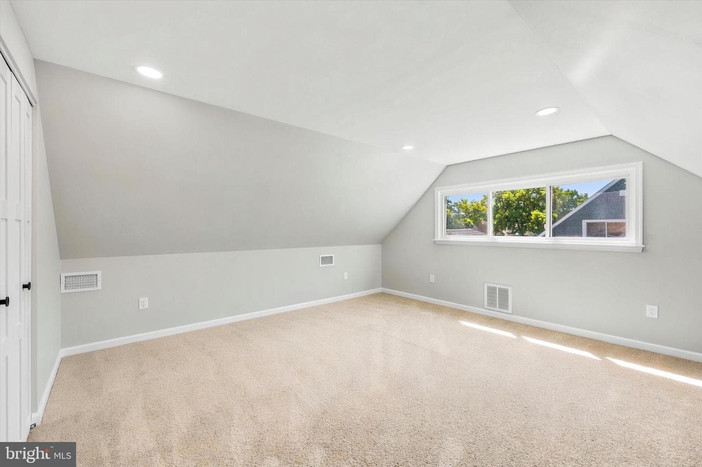 101 Kingwood Lane photo 9