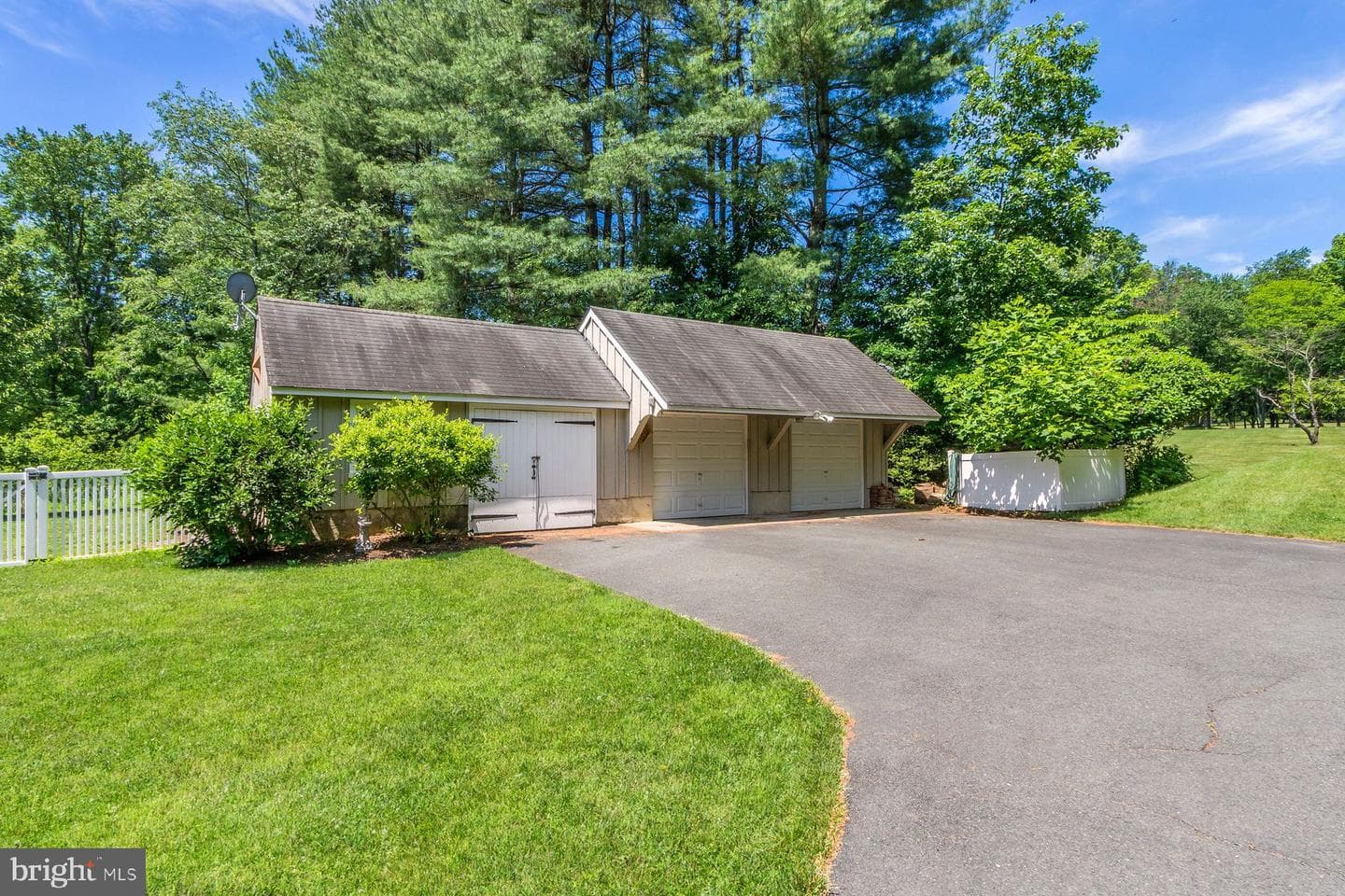 4444 Bergstrom Road photo 7