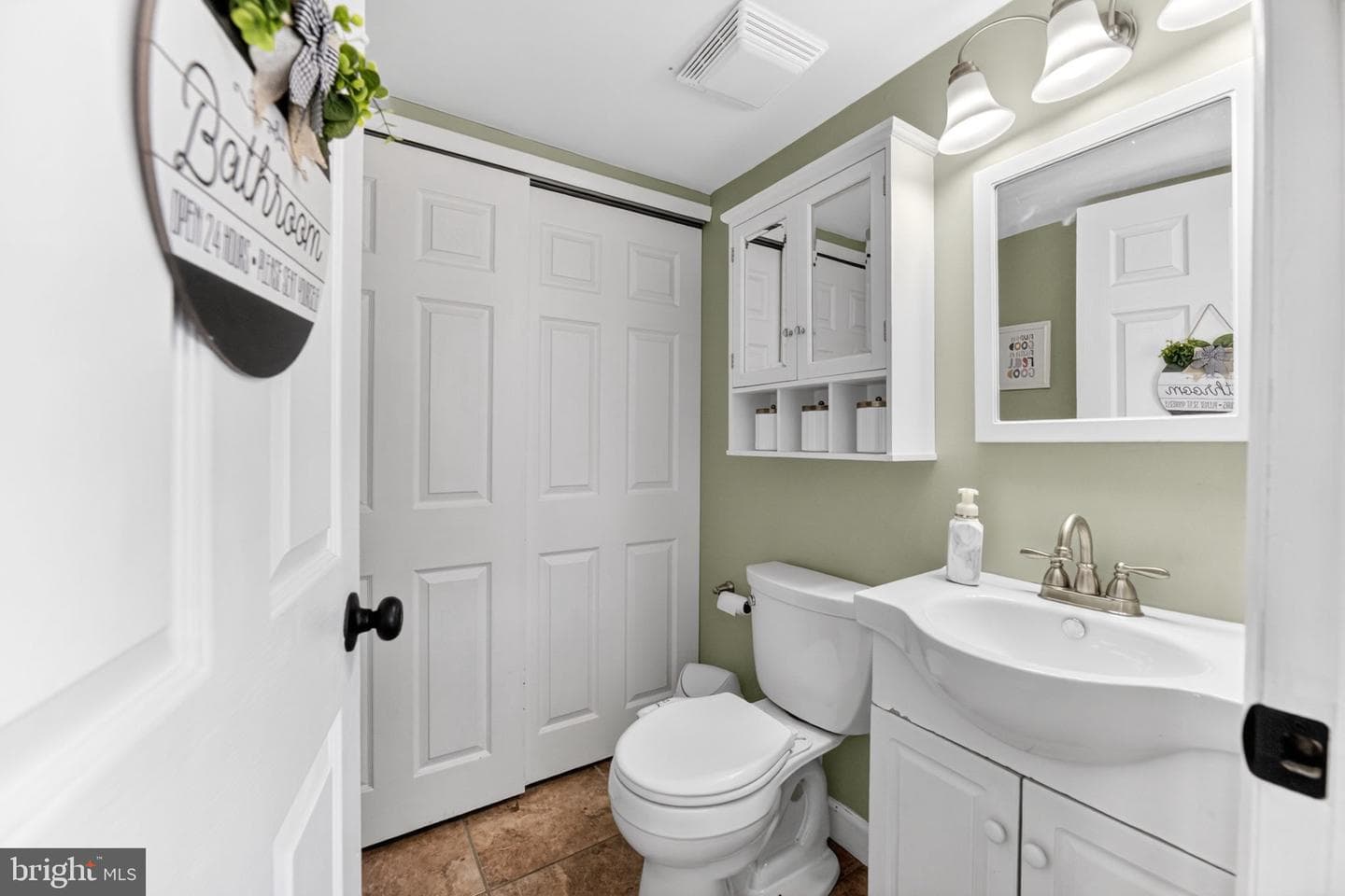 5725 Cavalier Court photo 17