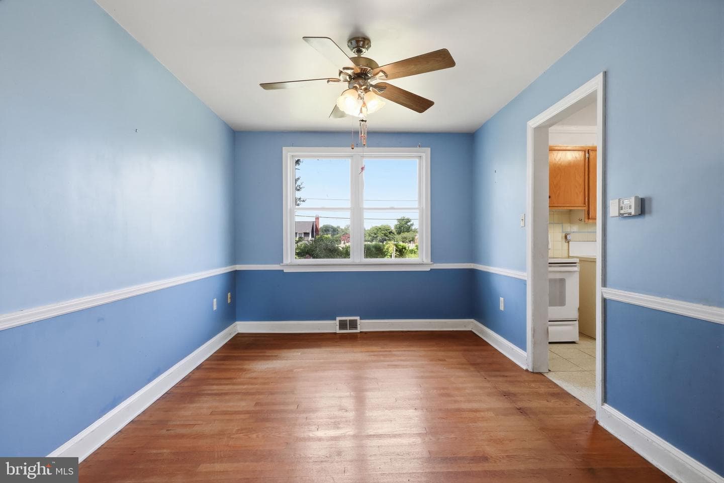 623 Lafayette Street photo 11