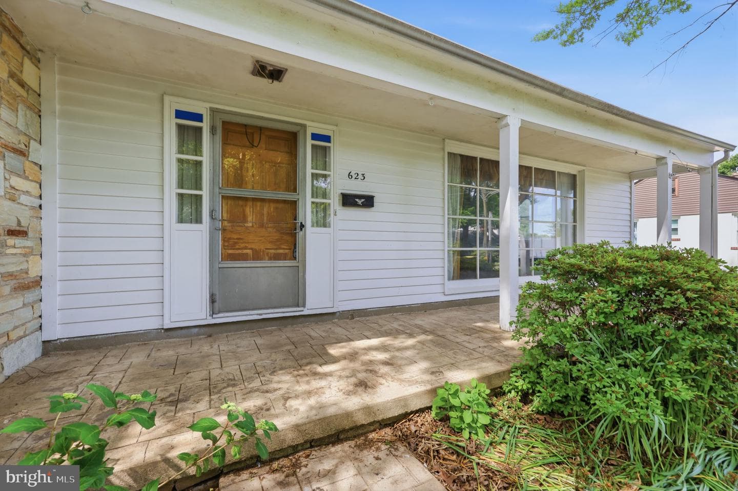 623 Lafayette Street photo 3