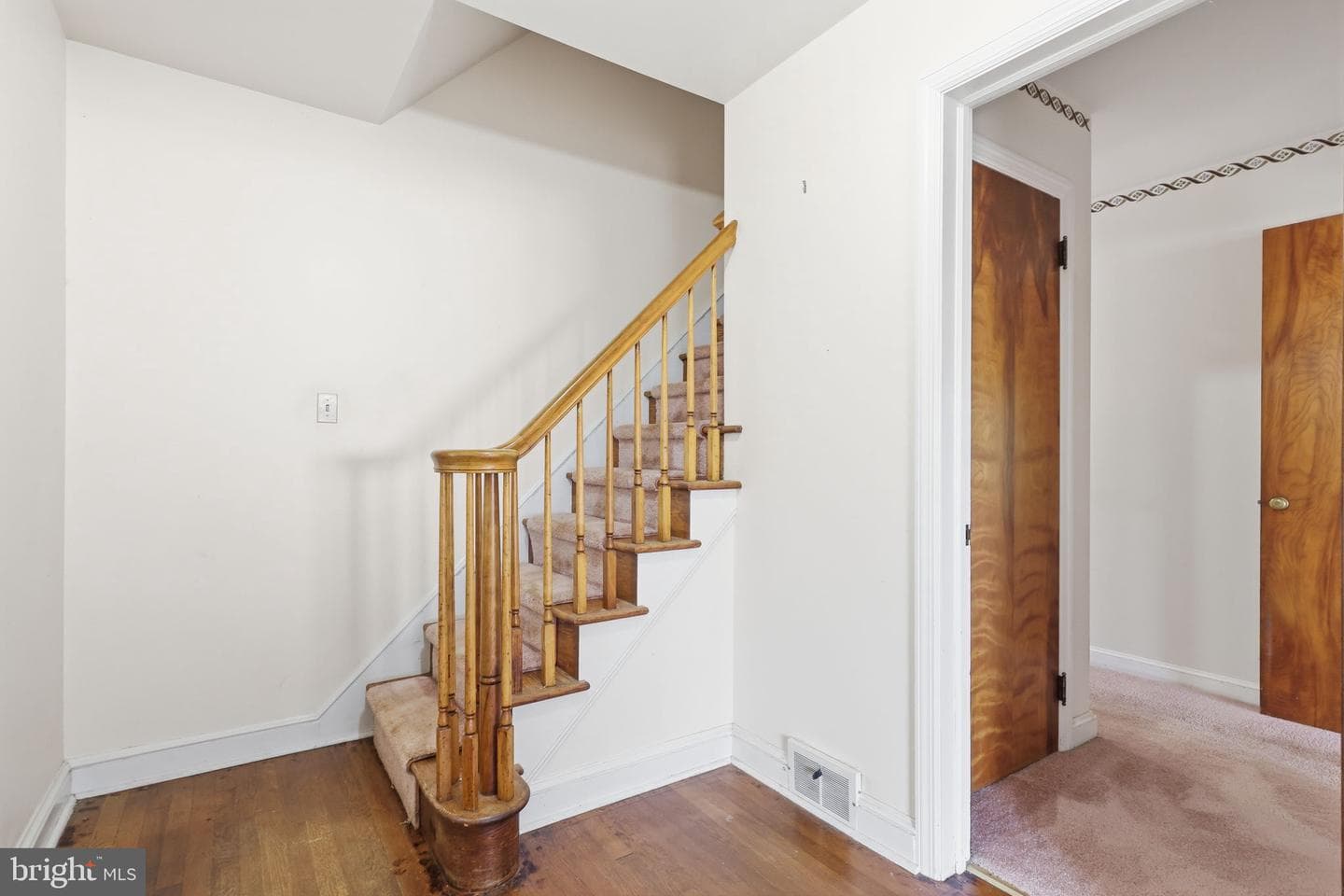 623 Lafayette Street photo 5