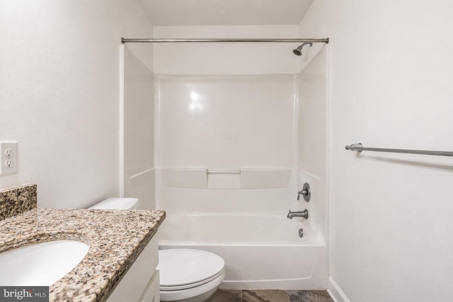 102 Master Ave photo 25