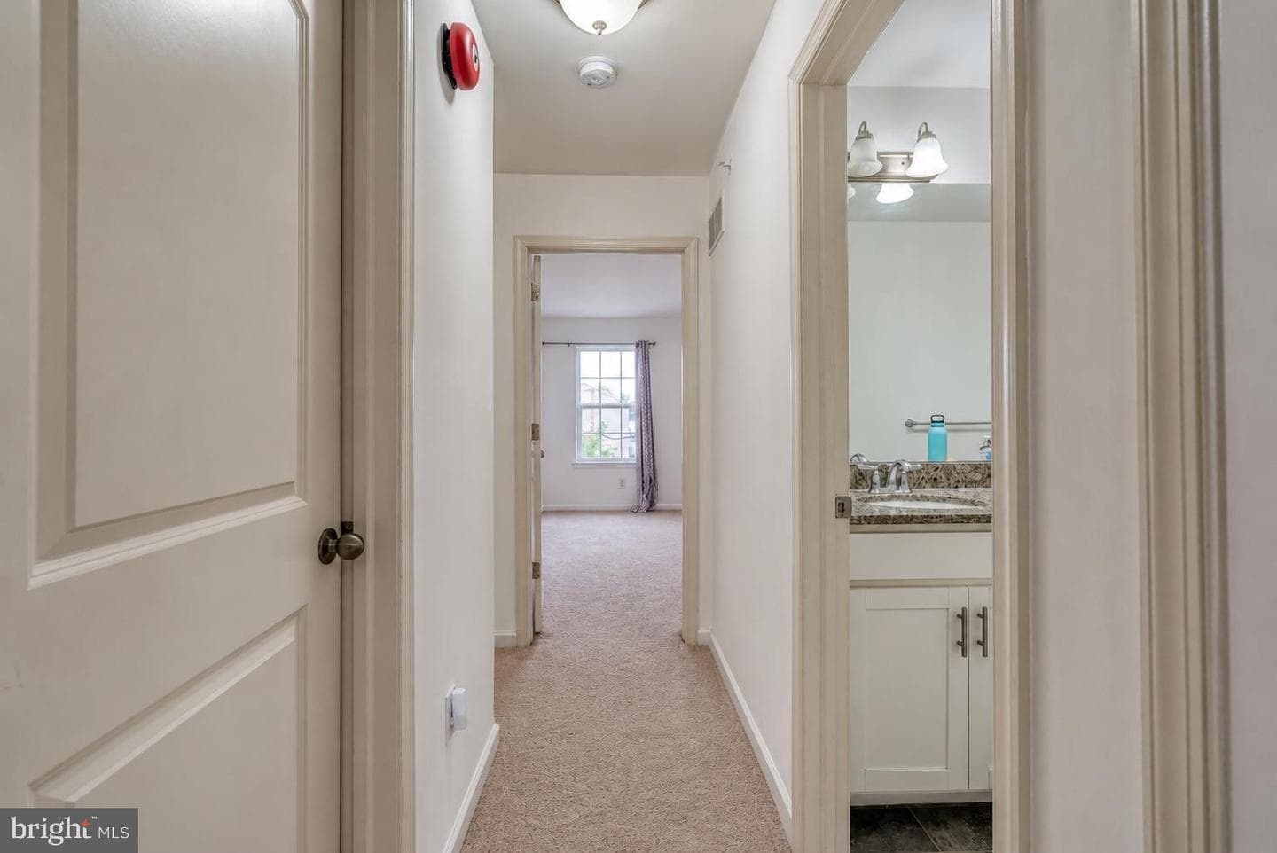 102 Master Ave photo 27