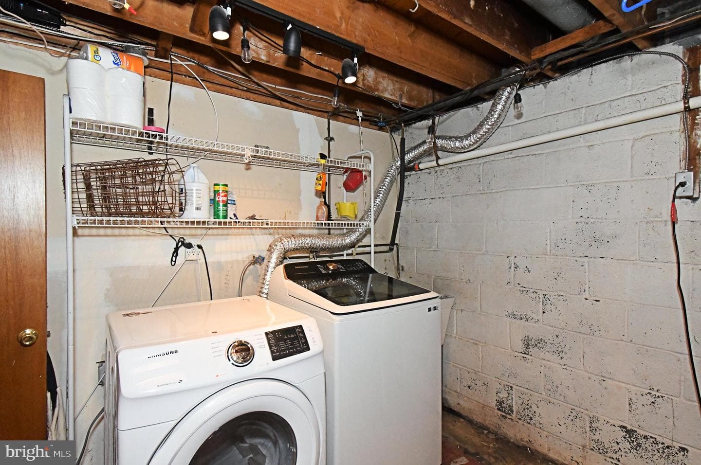 87 Hellberg Avenue photo 39