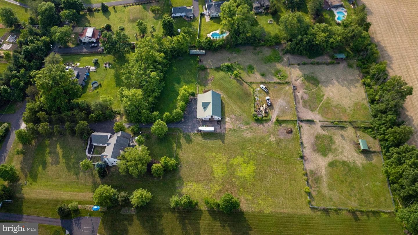 265 Walter Road photo 76