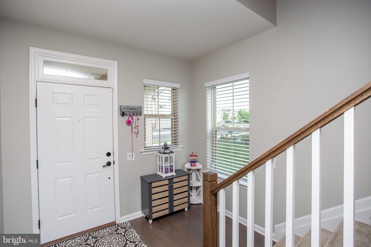 1006 Marquis Lane photo 4