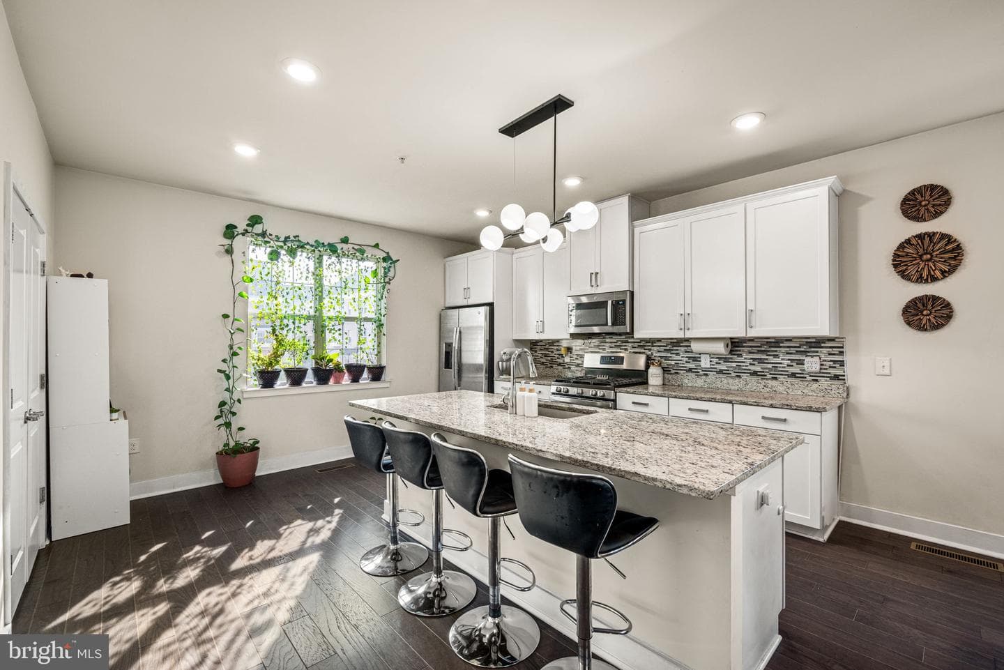134 Easton Street photo 12