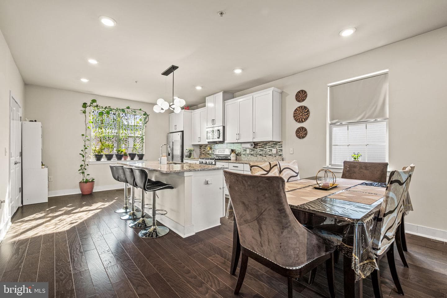 134 Easton Street photo 18