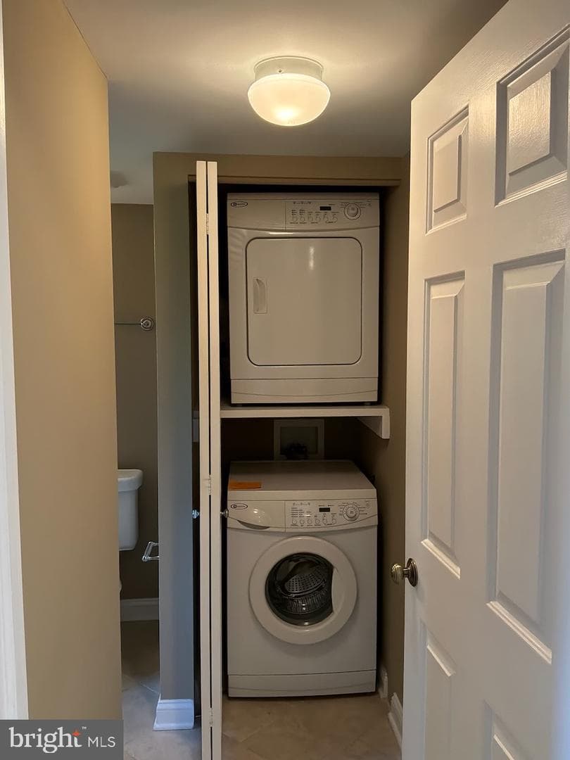 15 Hermitage Drive photo 16