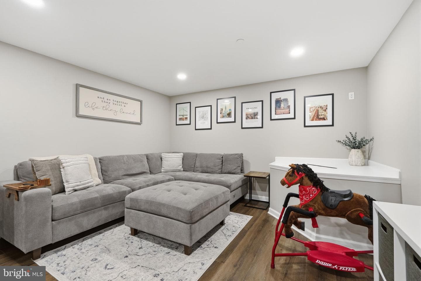 68 Parry Way photo 37