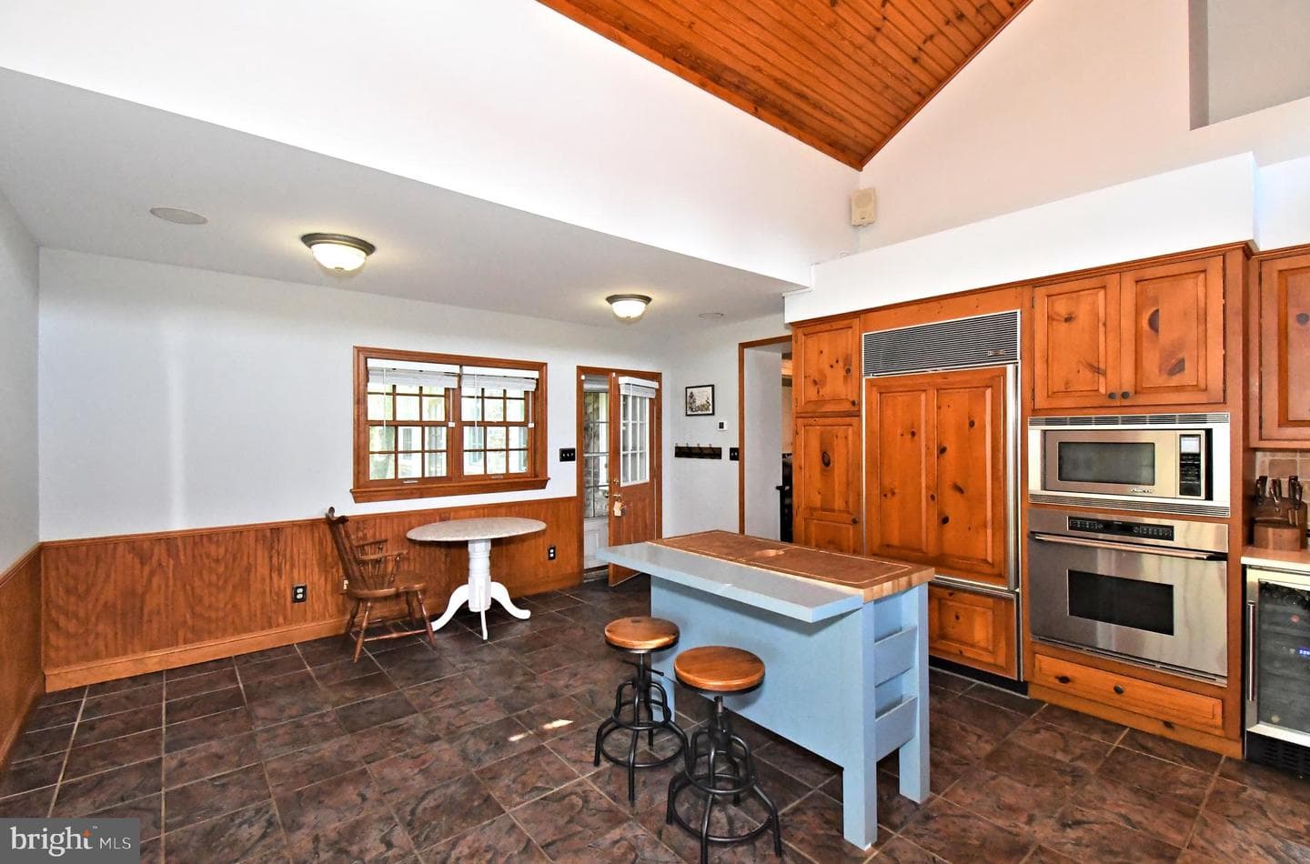 381 Holland Road photo 17