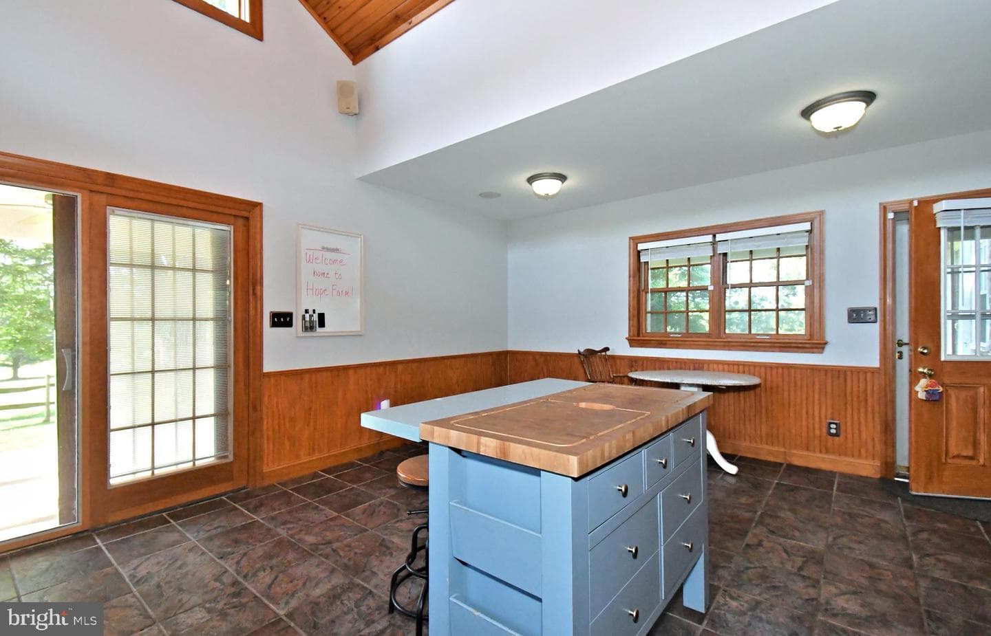 381 Holland Road photo 19