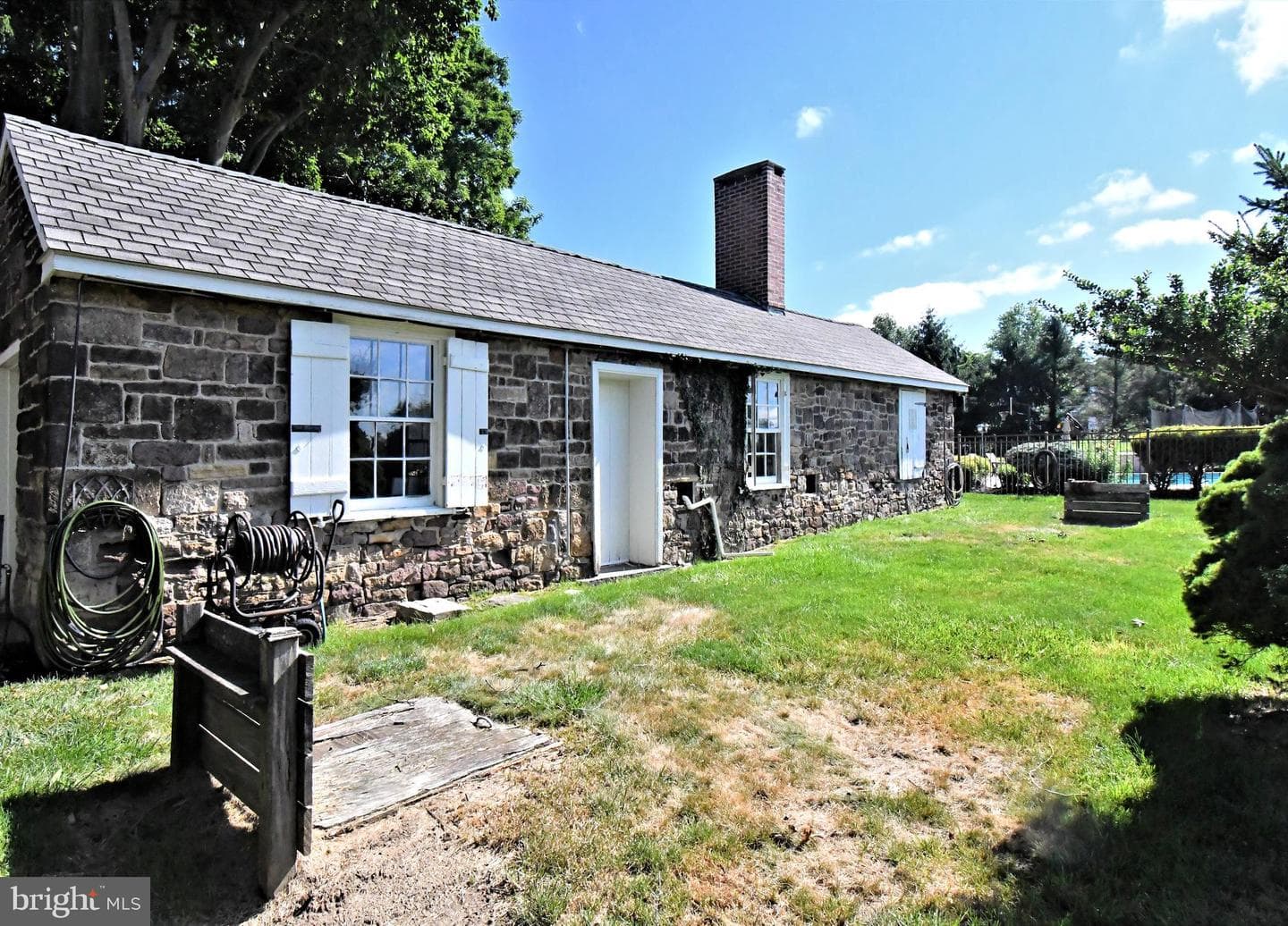 381 Holland Road photo 43