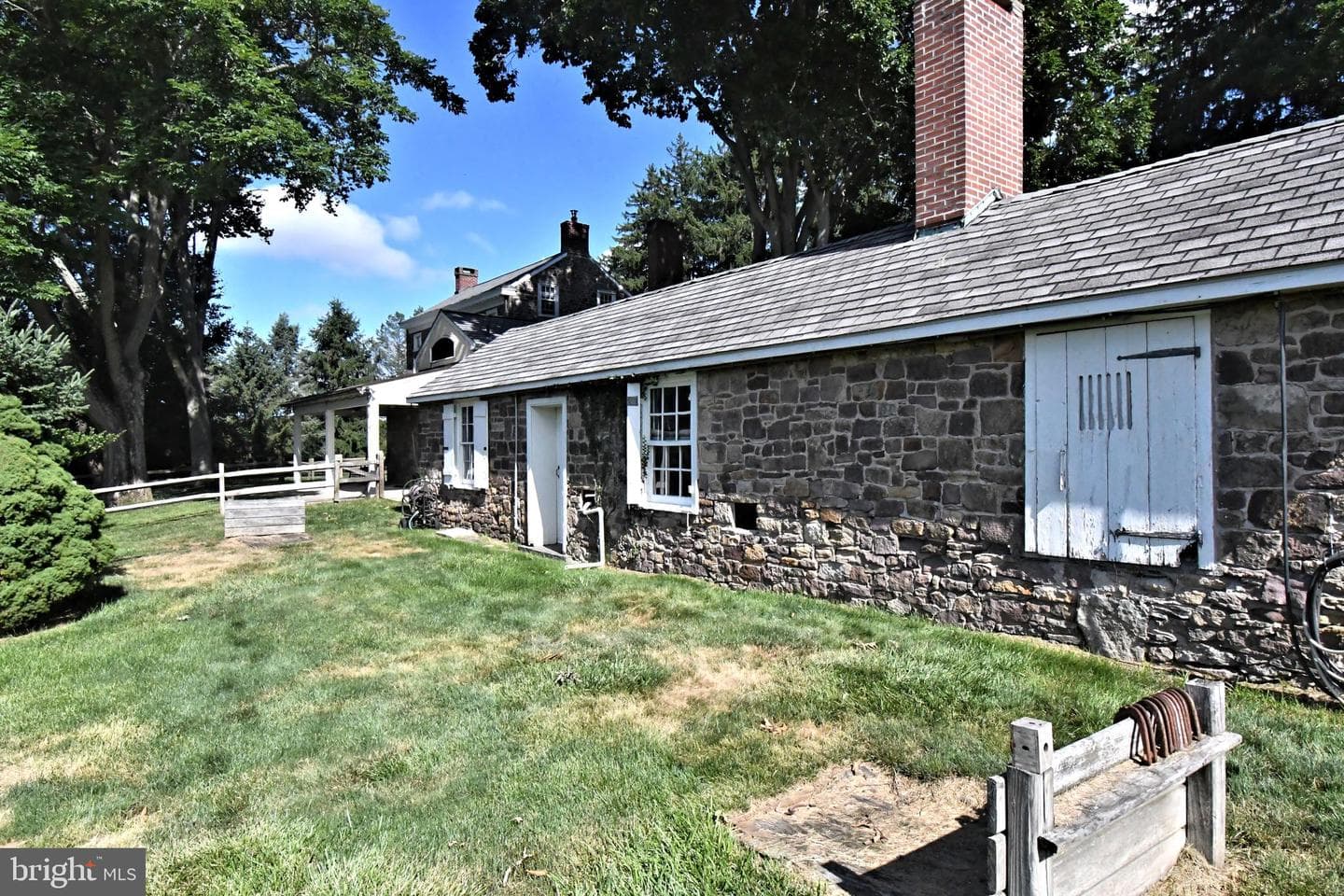 381 Holland Road photo 44