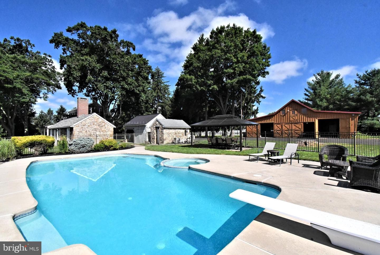 381 Holland Road photo 61