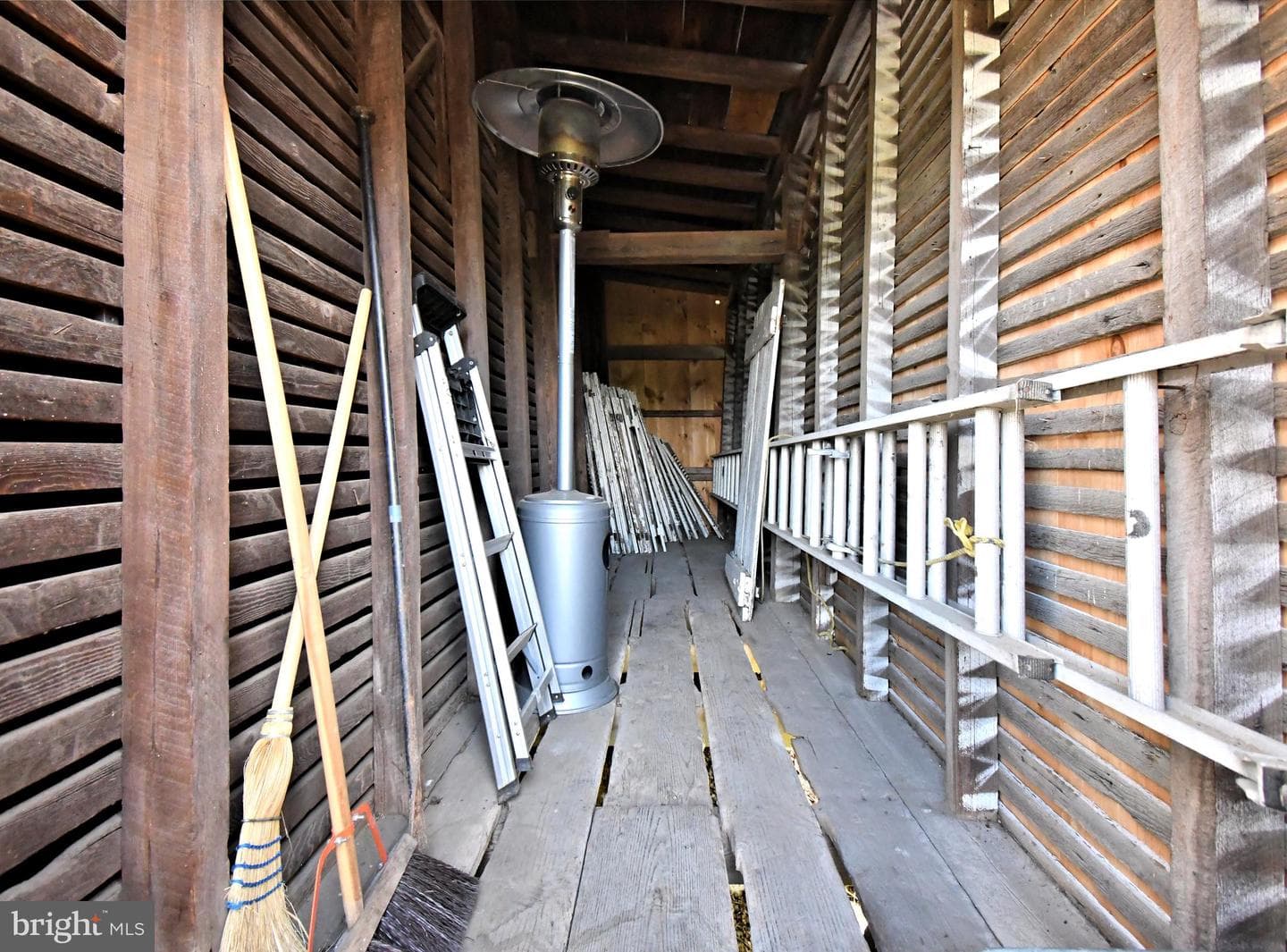 381 Holland Road photo 68
