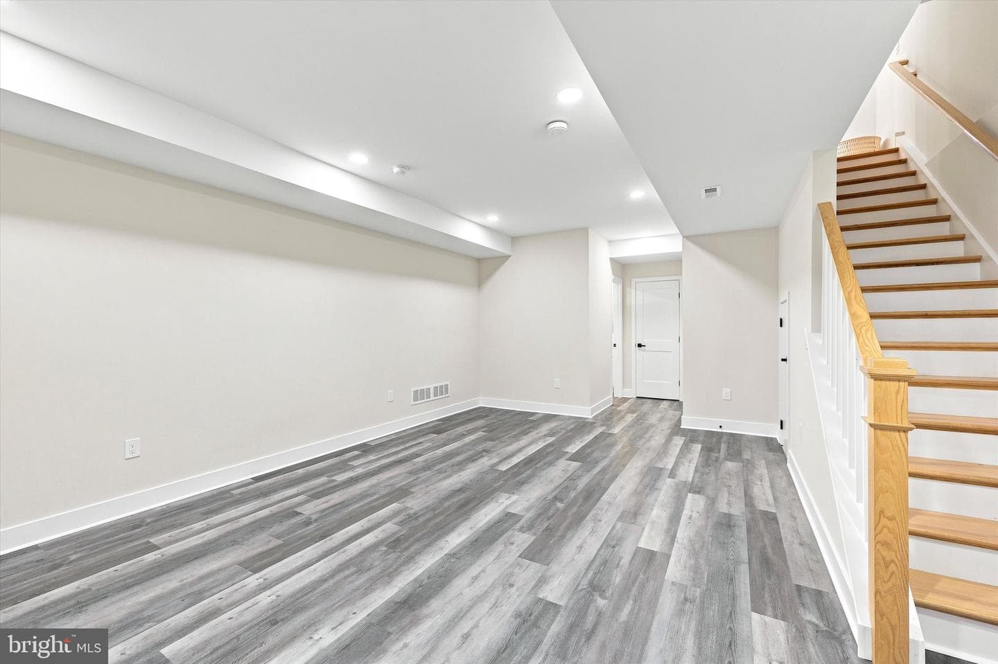 117 Thornton Lane photo 26