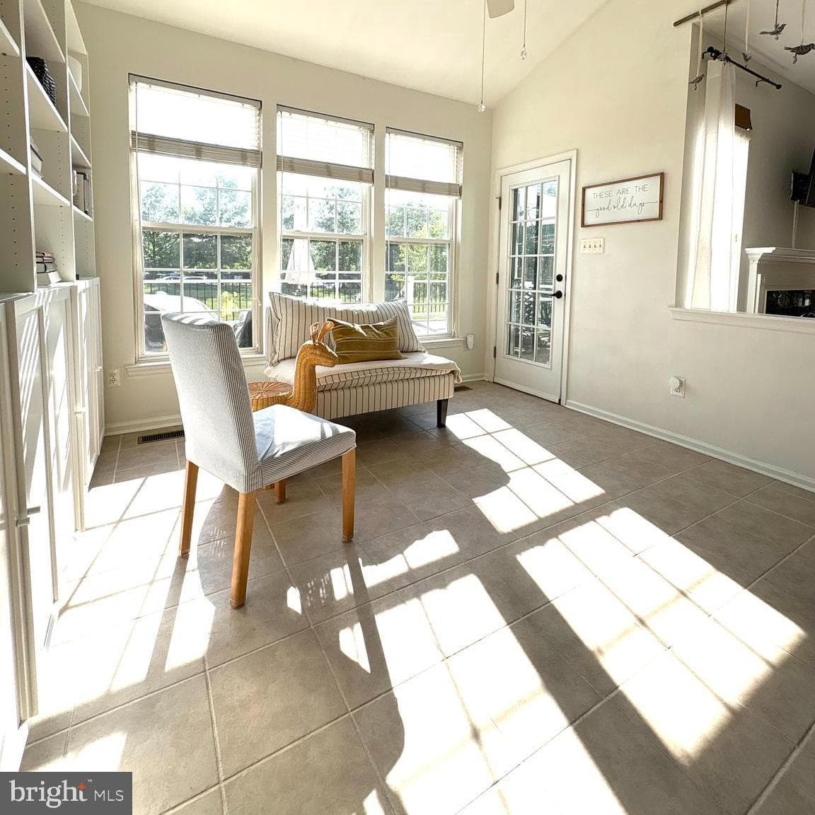 2546 Peachtree Drive photo 9