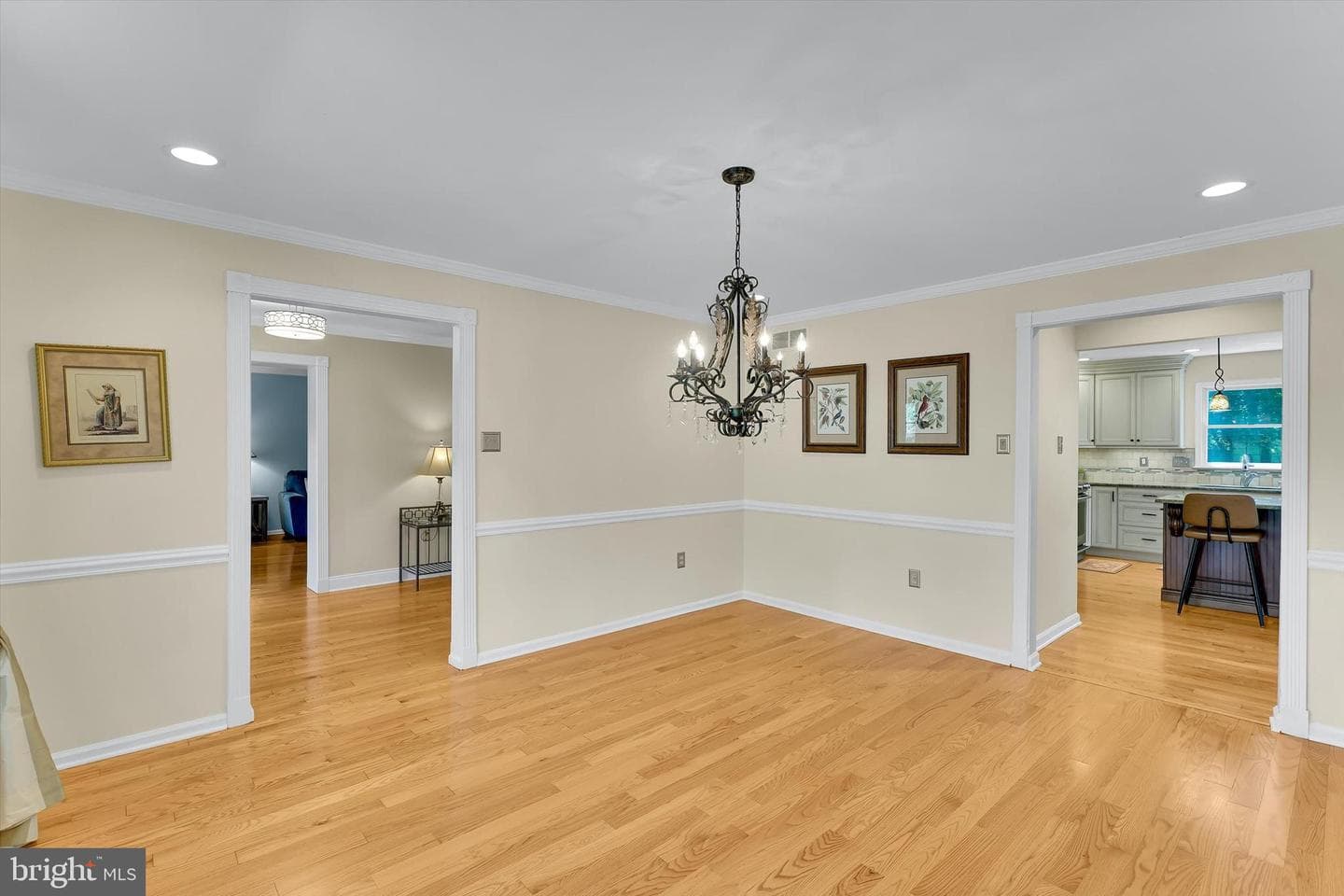 203 S Esther Lane photo 10