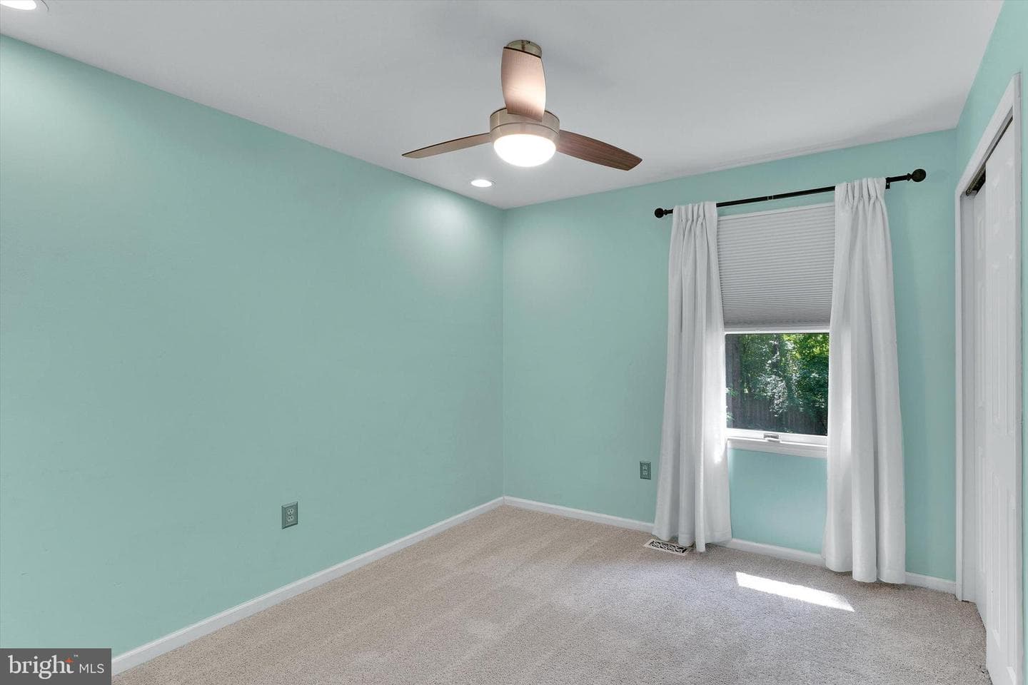 203 S Esther Lane photo 31