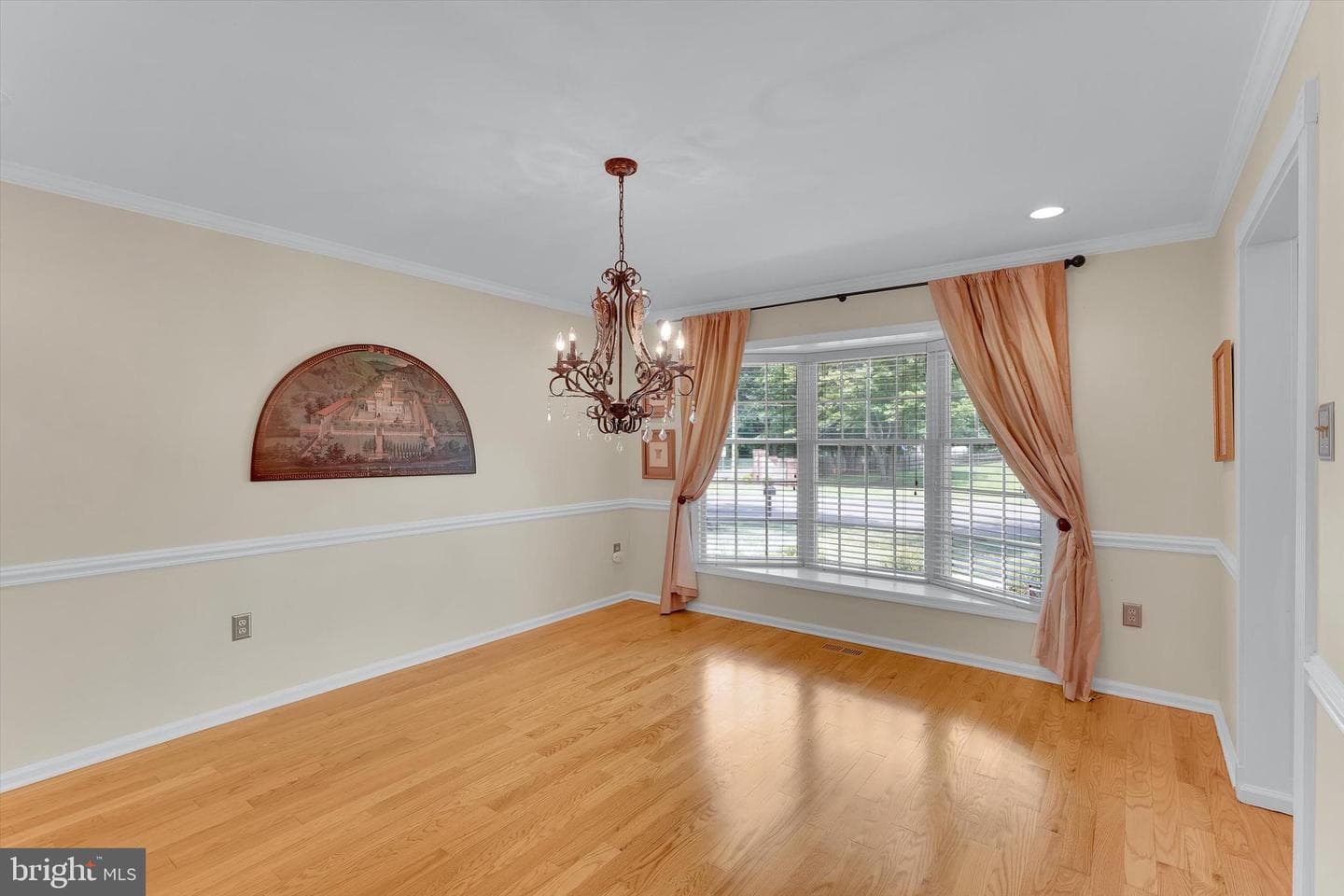 203 S Esther Lane photo 9