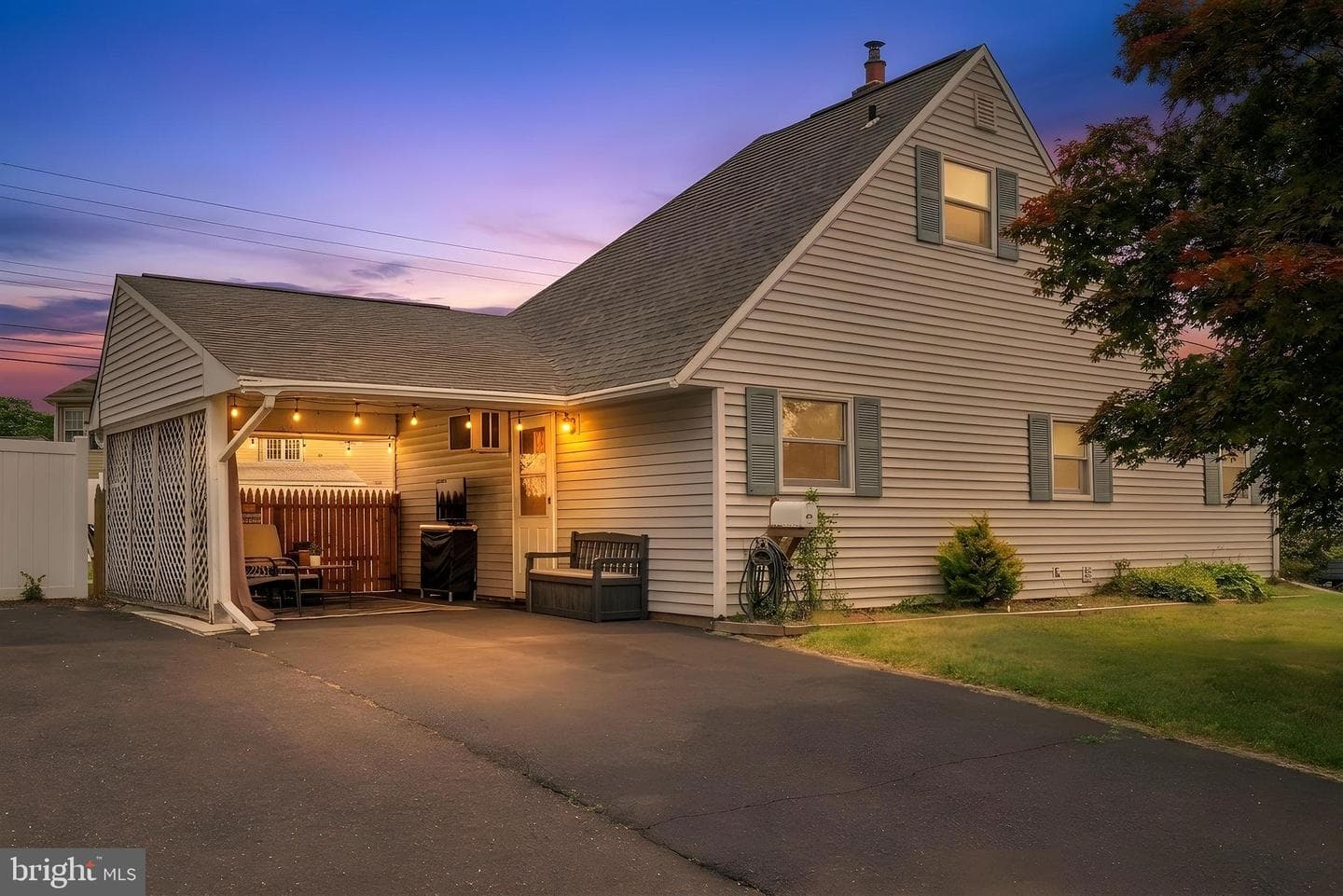 45 Red Cedar Drive, Levittown