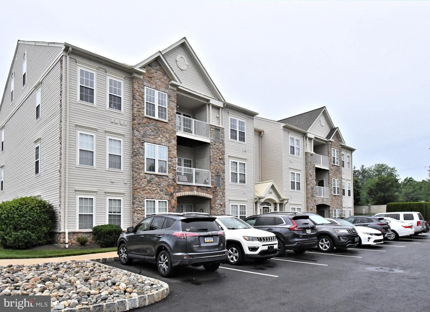 200 Beech Boulevard #202 photo 3