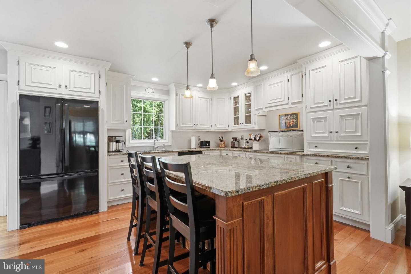 275 Aspen Road photo 10