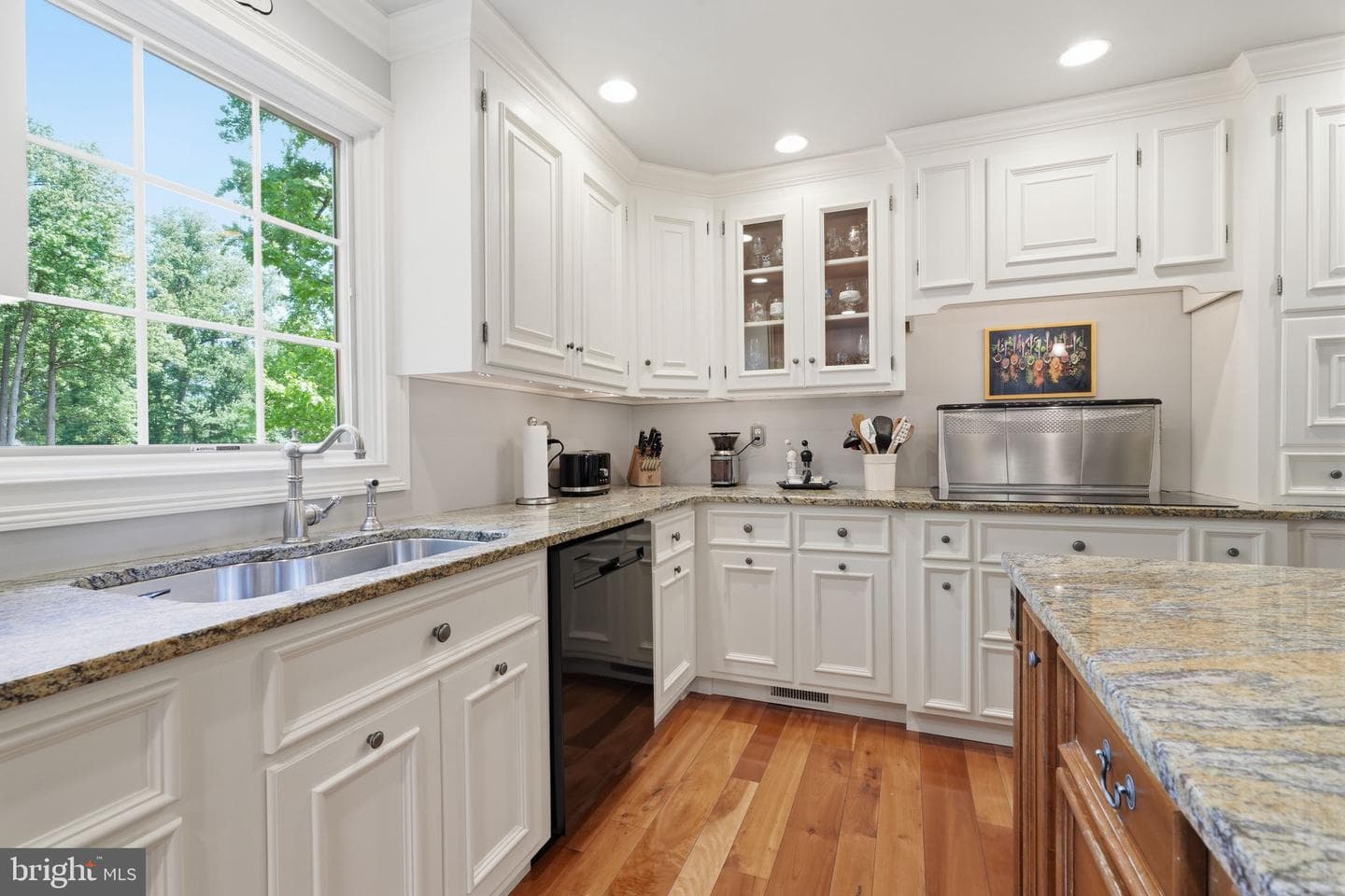 275 Aspen Road photo 12