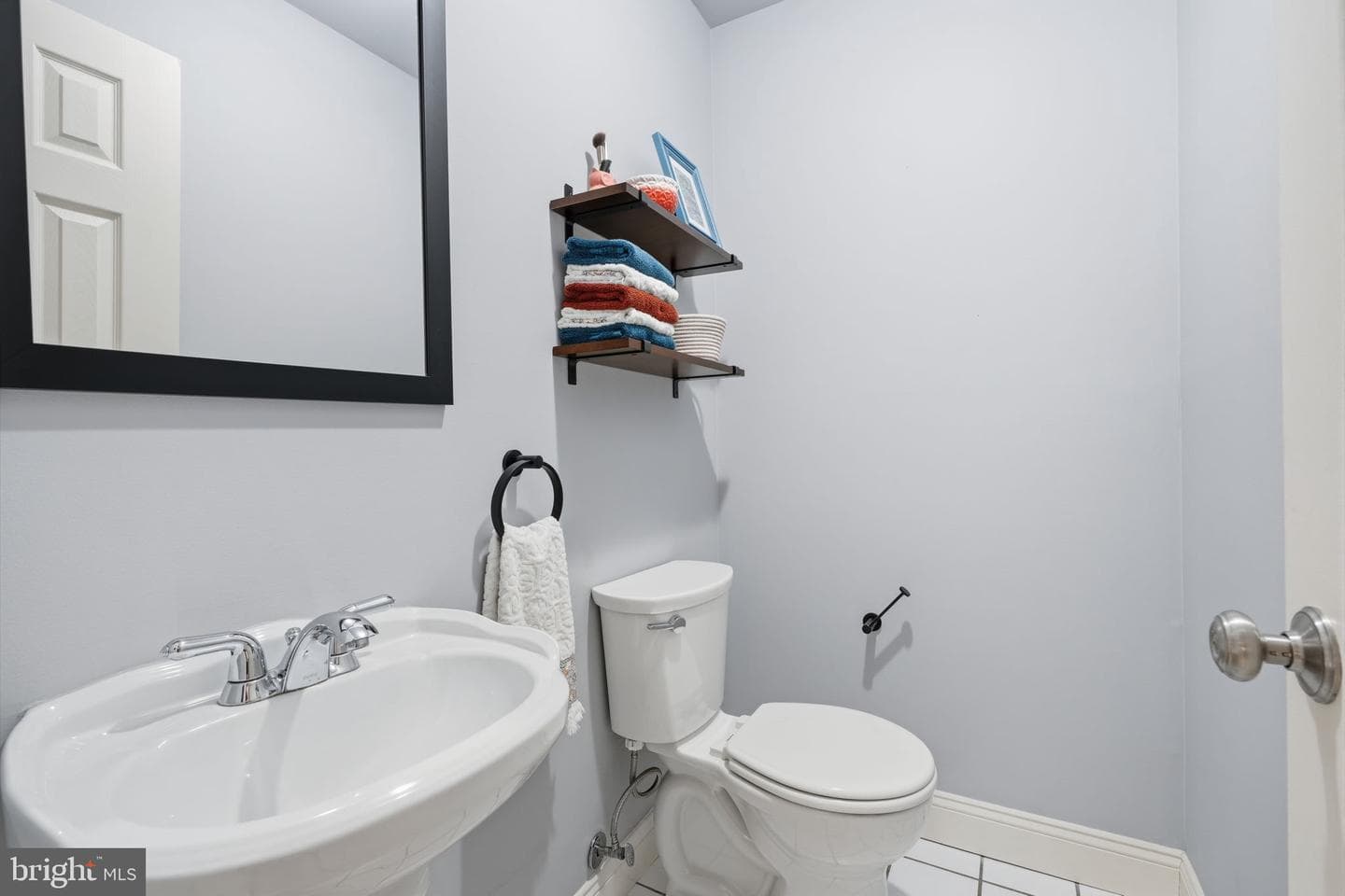 275 Aspen Road photo 16
