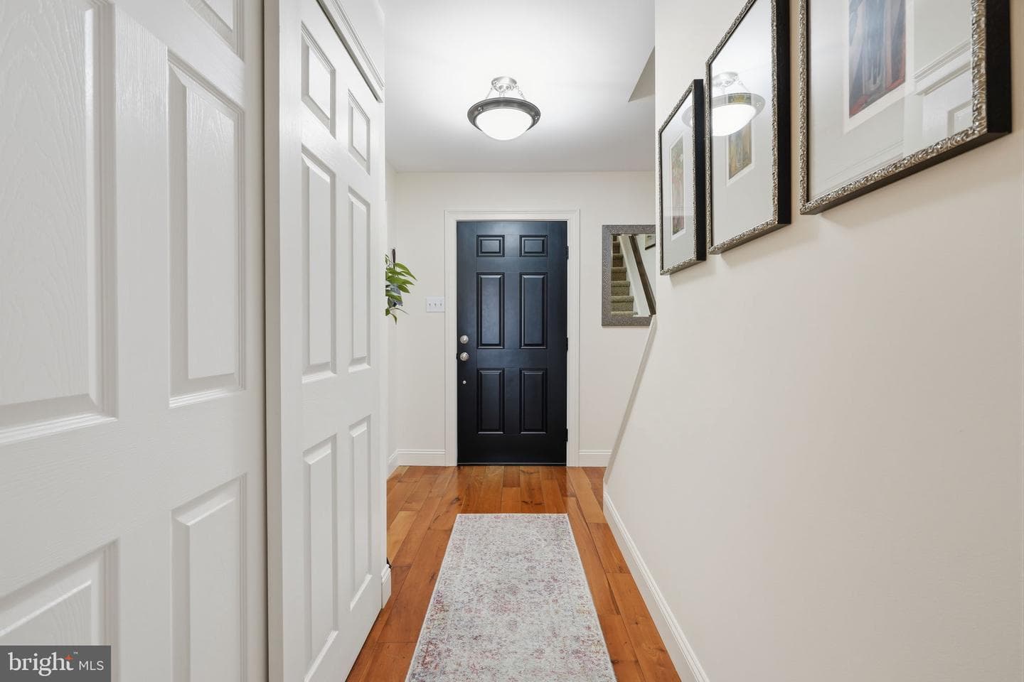 275 Aspen Road photo 4