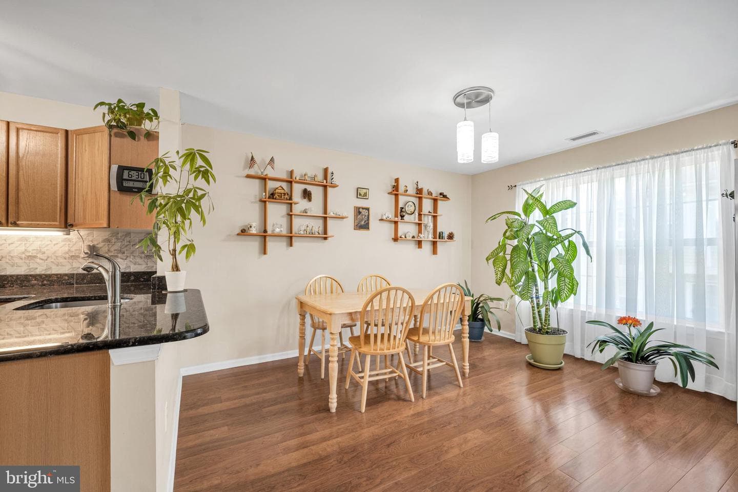 906 Julian Dr W #315 photo 16