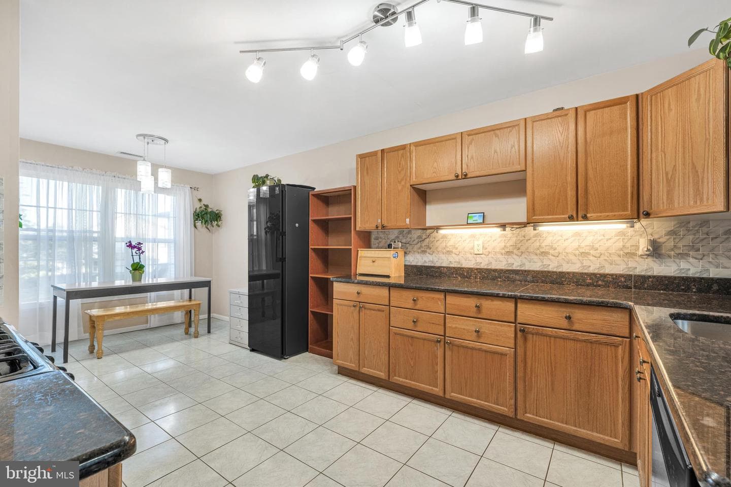 906 Julian Dr W #315 photo 18