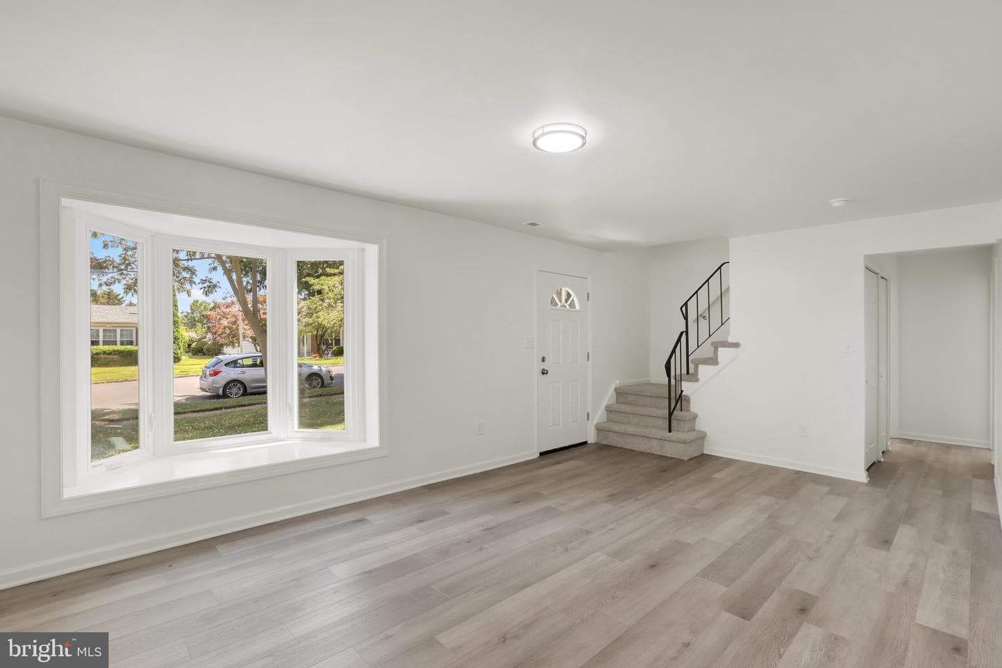 3032 Gilbert Drive photo 5