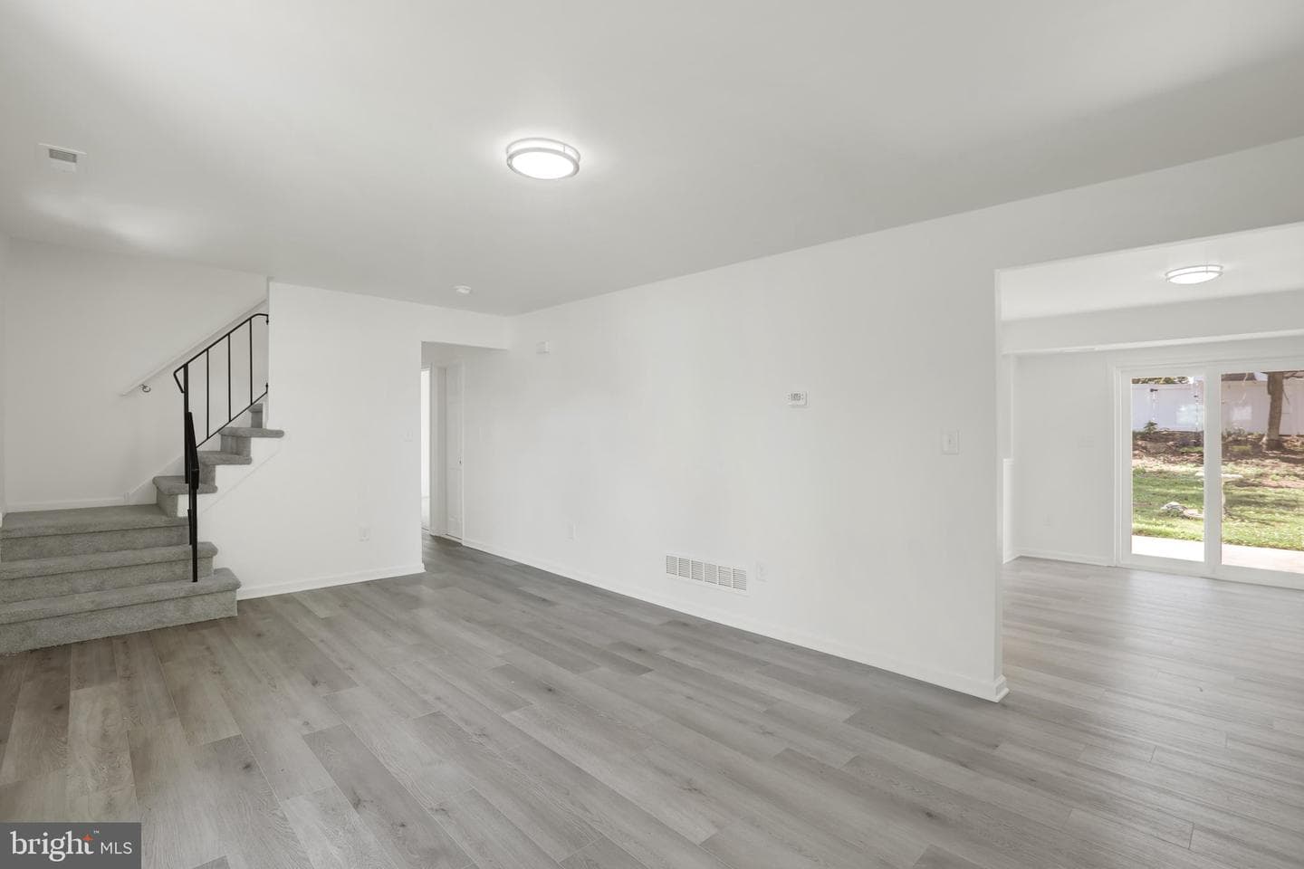 3032 Gilbert Drive photo 6