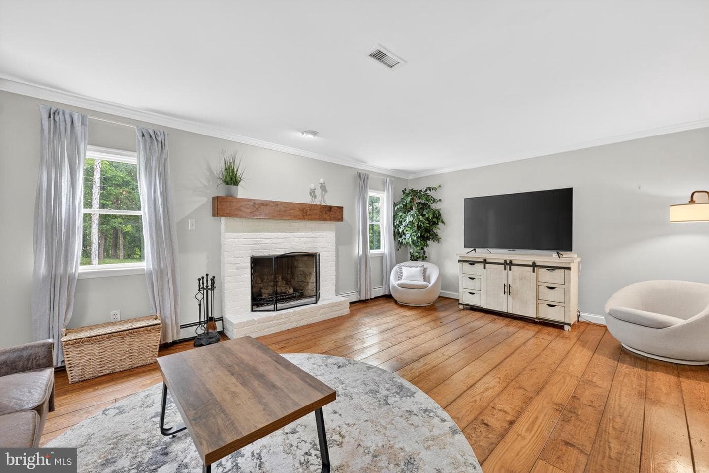 75 Mount Airy Road photo 3