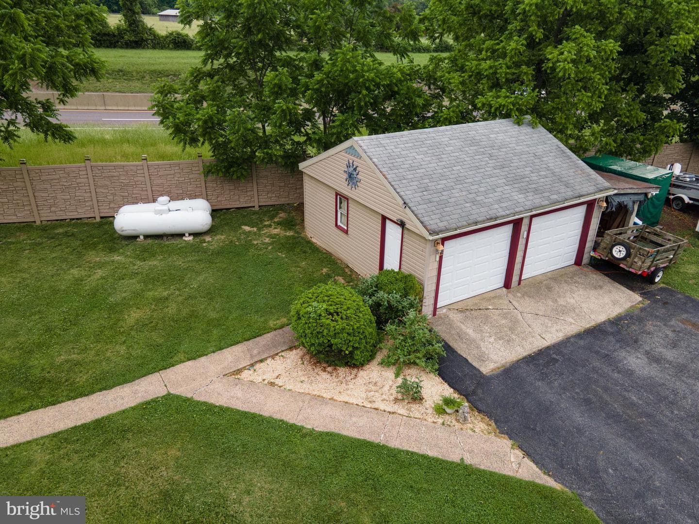 2485 Hieter Road photo 97
