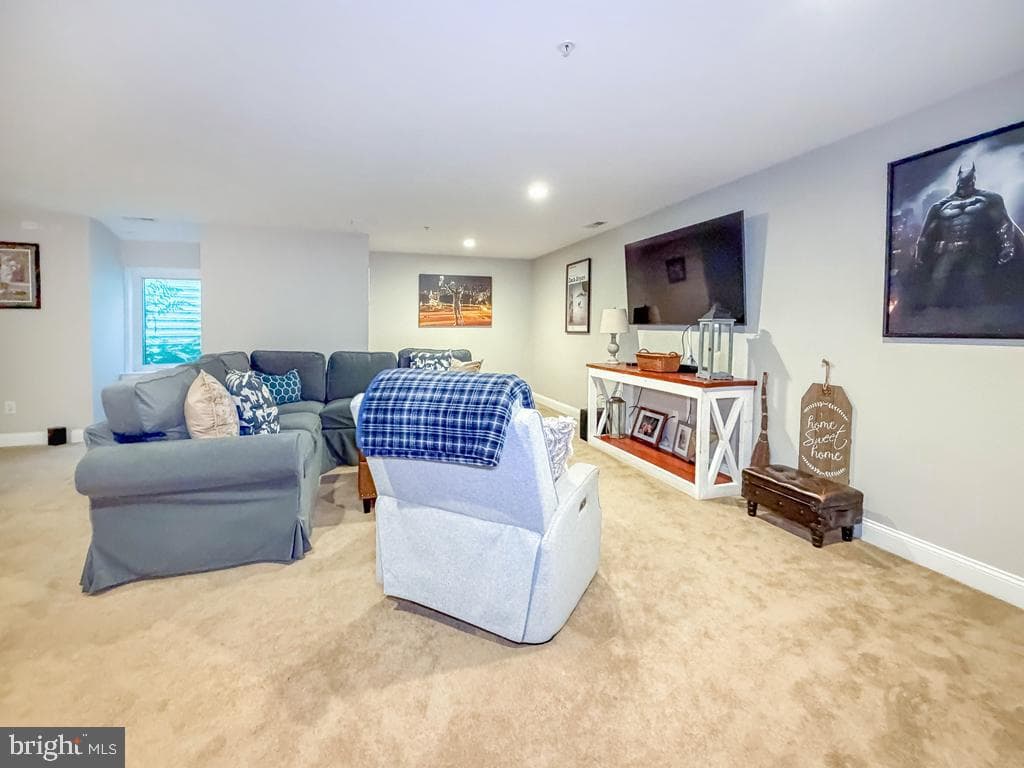 2410 Rosemont Terrace photo 17