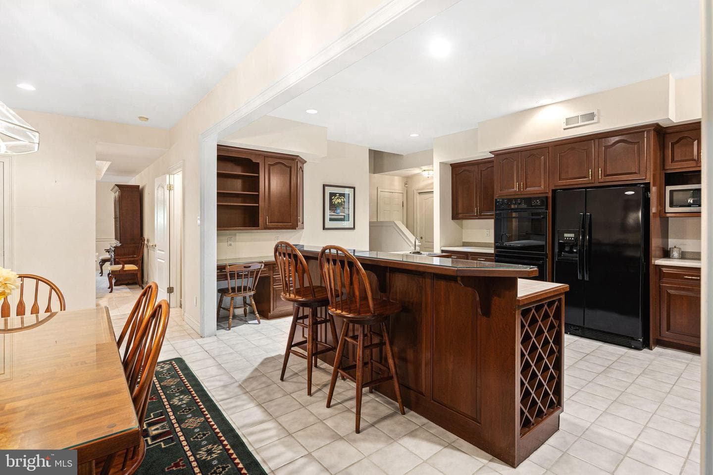 14 Timber Knoll Drive photo 15