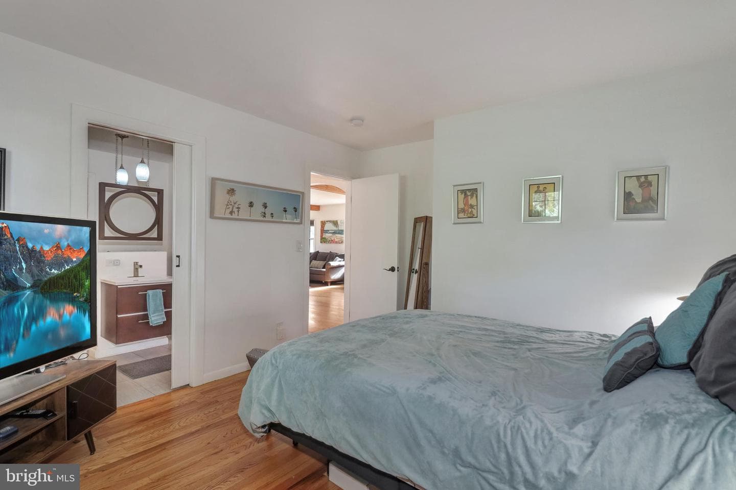 713 Ardsley Ct photo 19