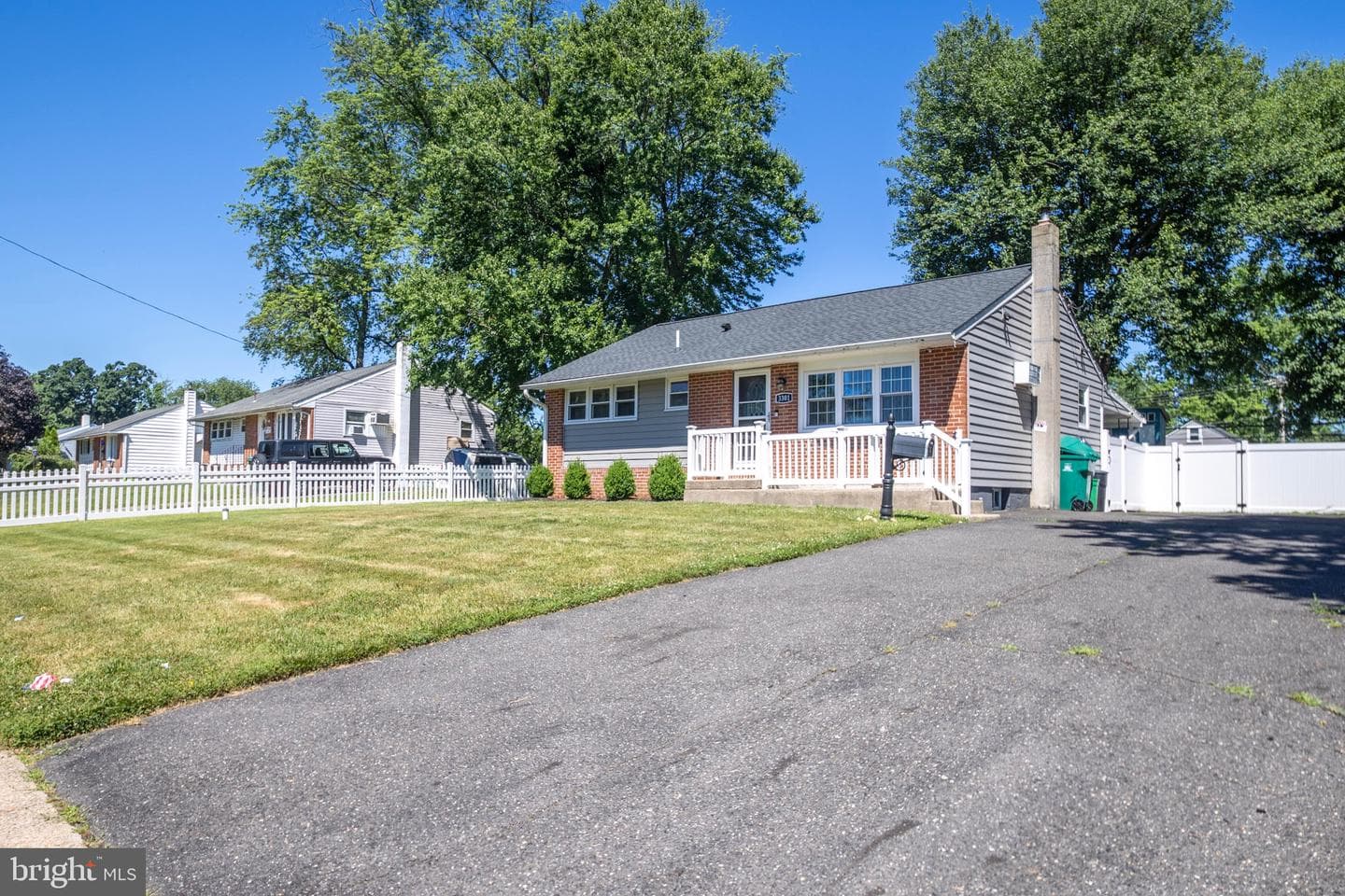 3301 Glenrose Avenue photo 24